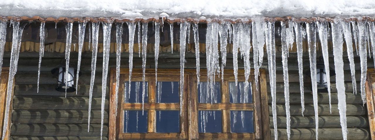 Spray foam prevents ice dams by providing proper insulation in District of Columbia attic spaces Spray foam prevents ice dams by providing proper insulation in District of Columbia attic spaces